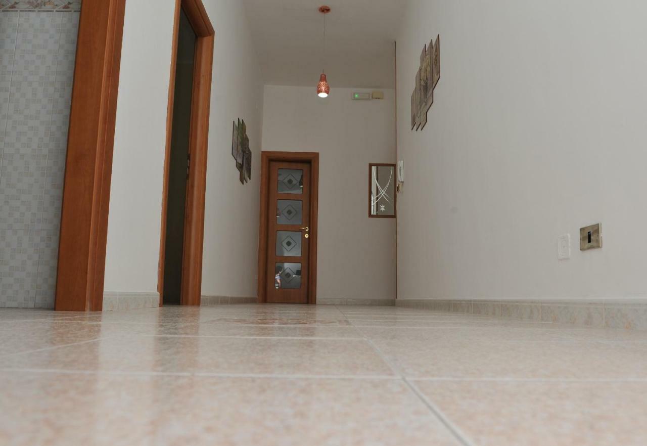 Casa vacanza Sarahouse Taranto Esterno foto