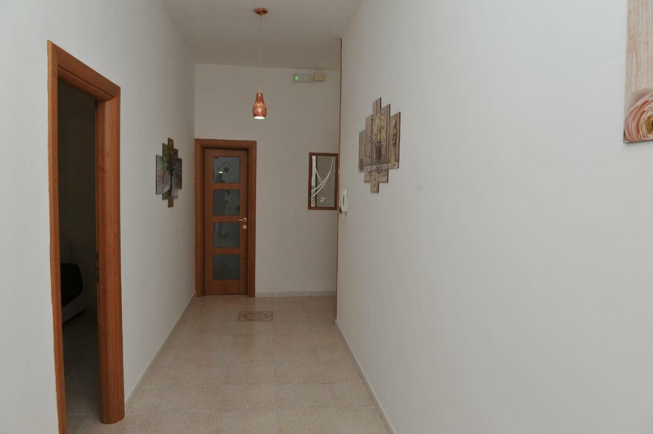 Casa vacanza Sarahouse Taranto Esterno foto